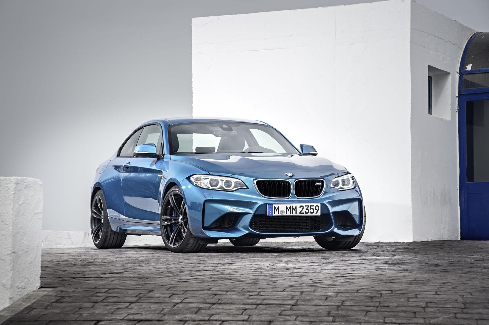 Yeni 2016 BMW M2 Coupe Resmi Galerisi