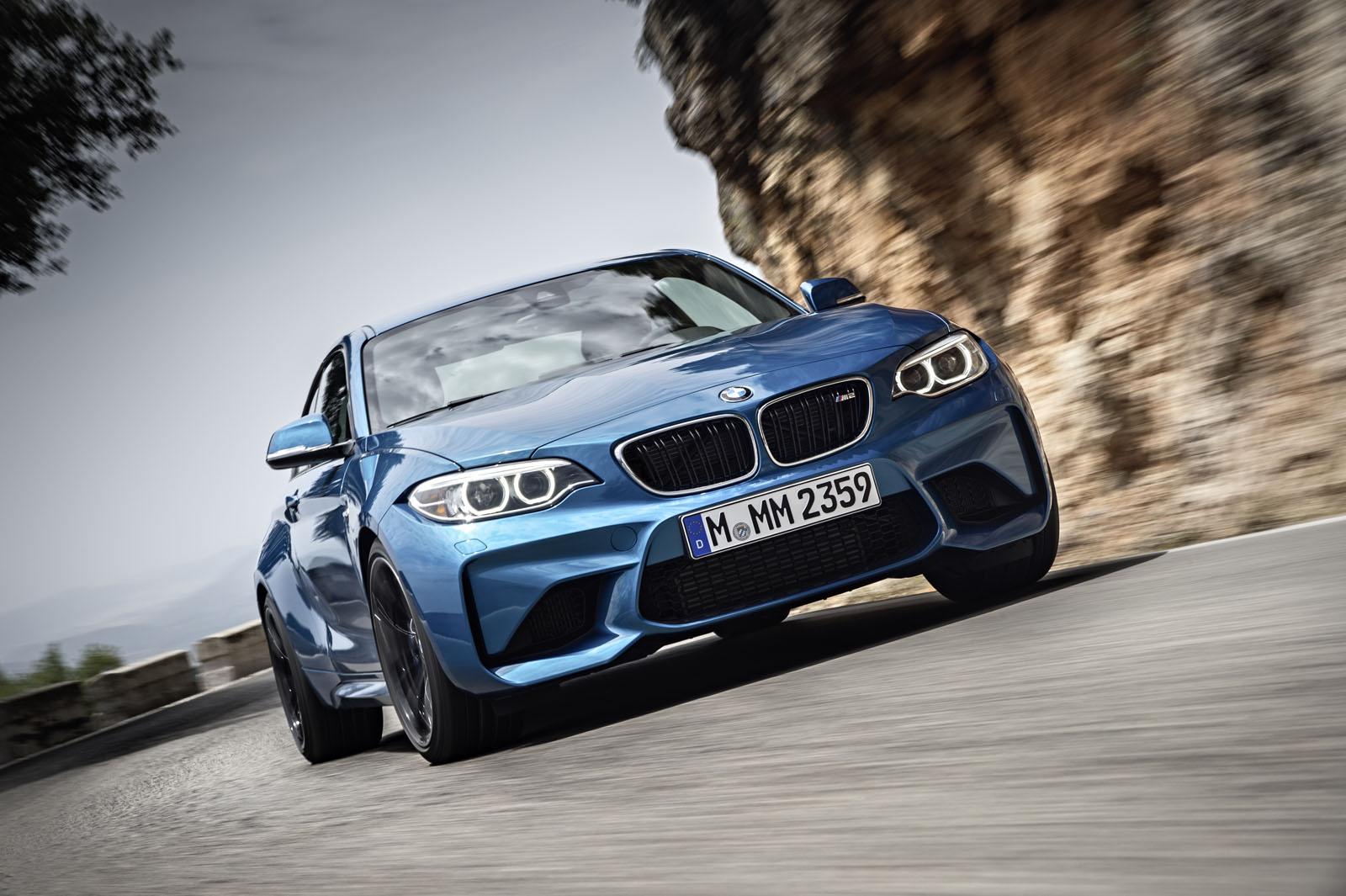 Yeni 2016 BMW M2 Coupe Resmi Galerisi