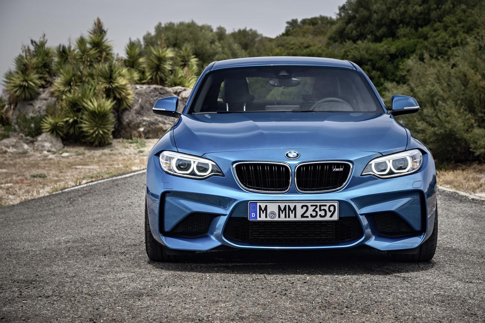 Yeni 2016 BMW M2 Coupe Resmi Galerisi