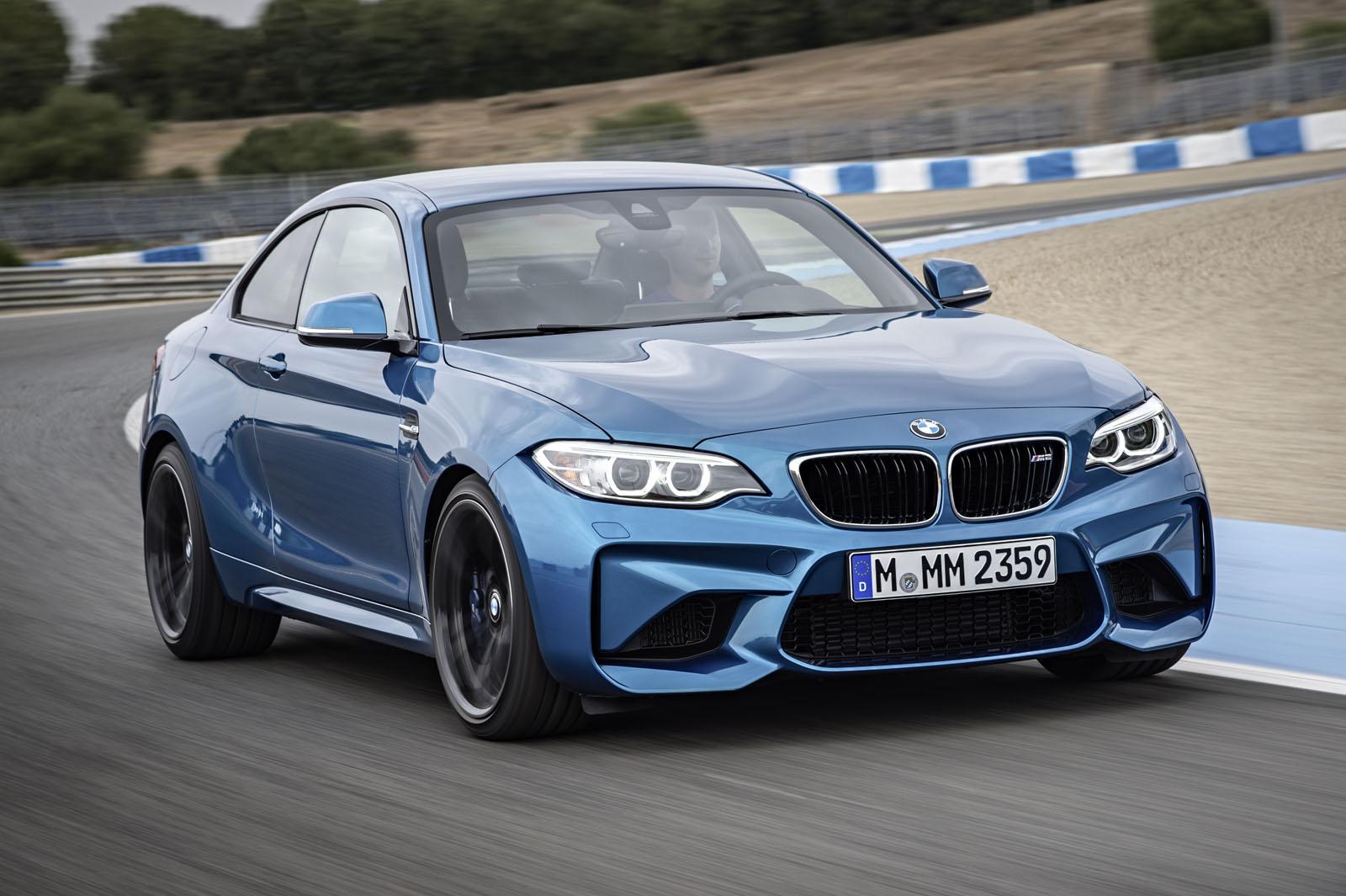 Yeni 2016 BMW M2 Coupe Resmi Galerisi