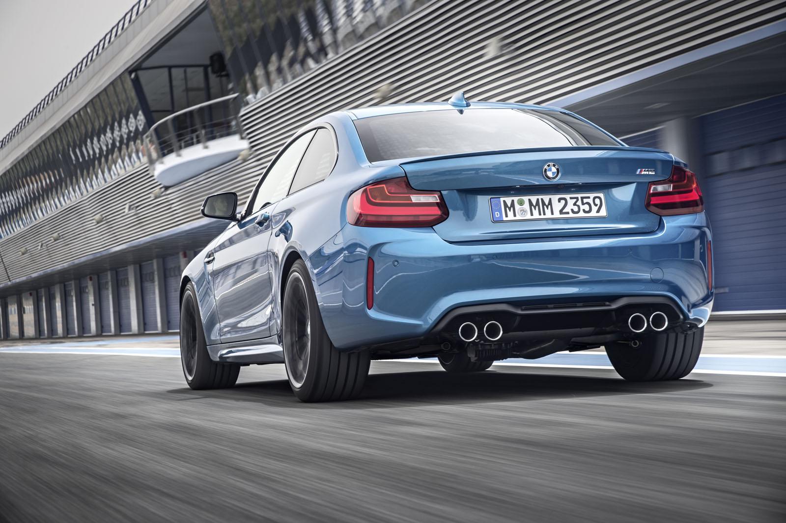 Yeni 2016 BMW M2 Coupe Resmi Galerisi