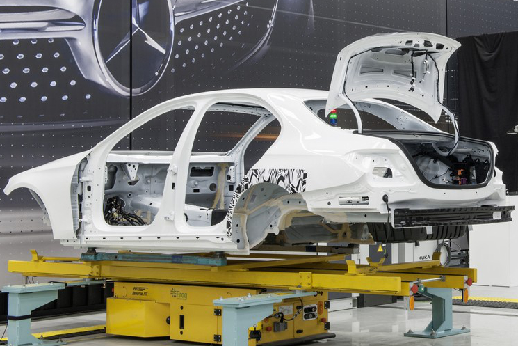 2016 Mercedes E Serisi Gelitirme Aamalar Resimleri