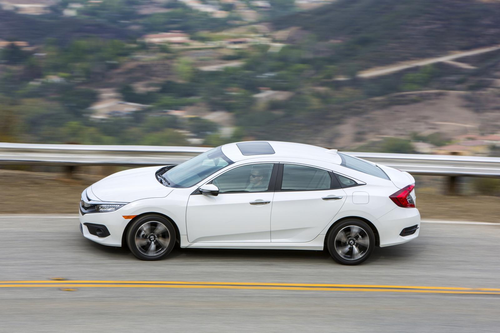 2016 Honda Civic Sedan Amerika Detayl� Resim Galerisi