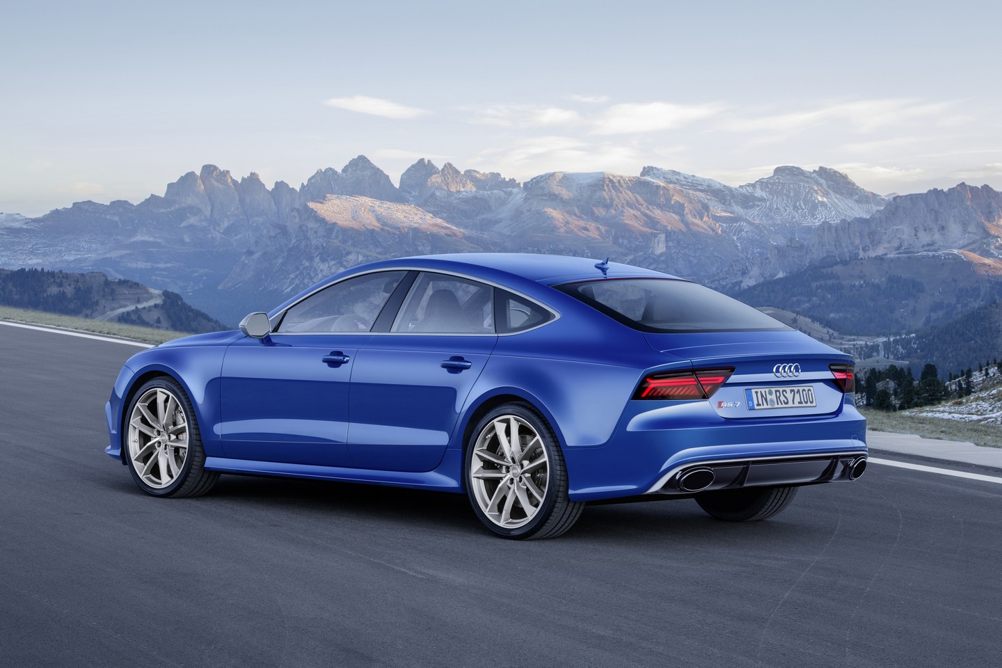 Audi RS6 Avant ve RS7 Sportback Performans Resim Galerisi