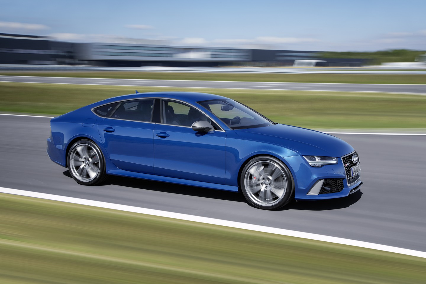 Audi RS6 Avant ve RS7 Sportback Performans Resim Galerisi