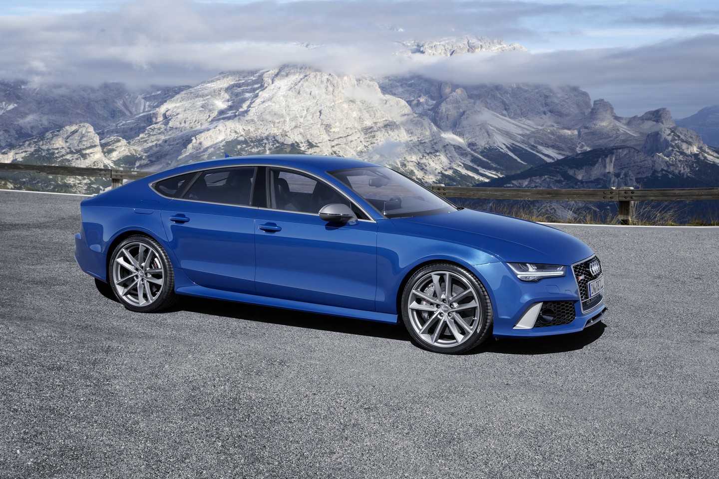 Audi RS6 Avant ve RS7 Sportback Performans Resim Galerisi