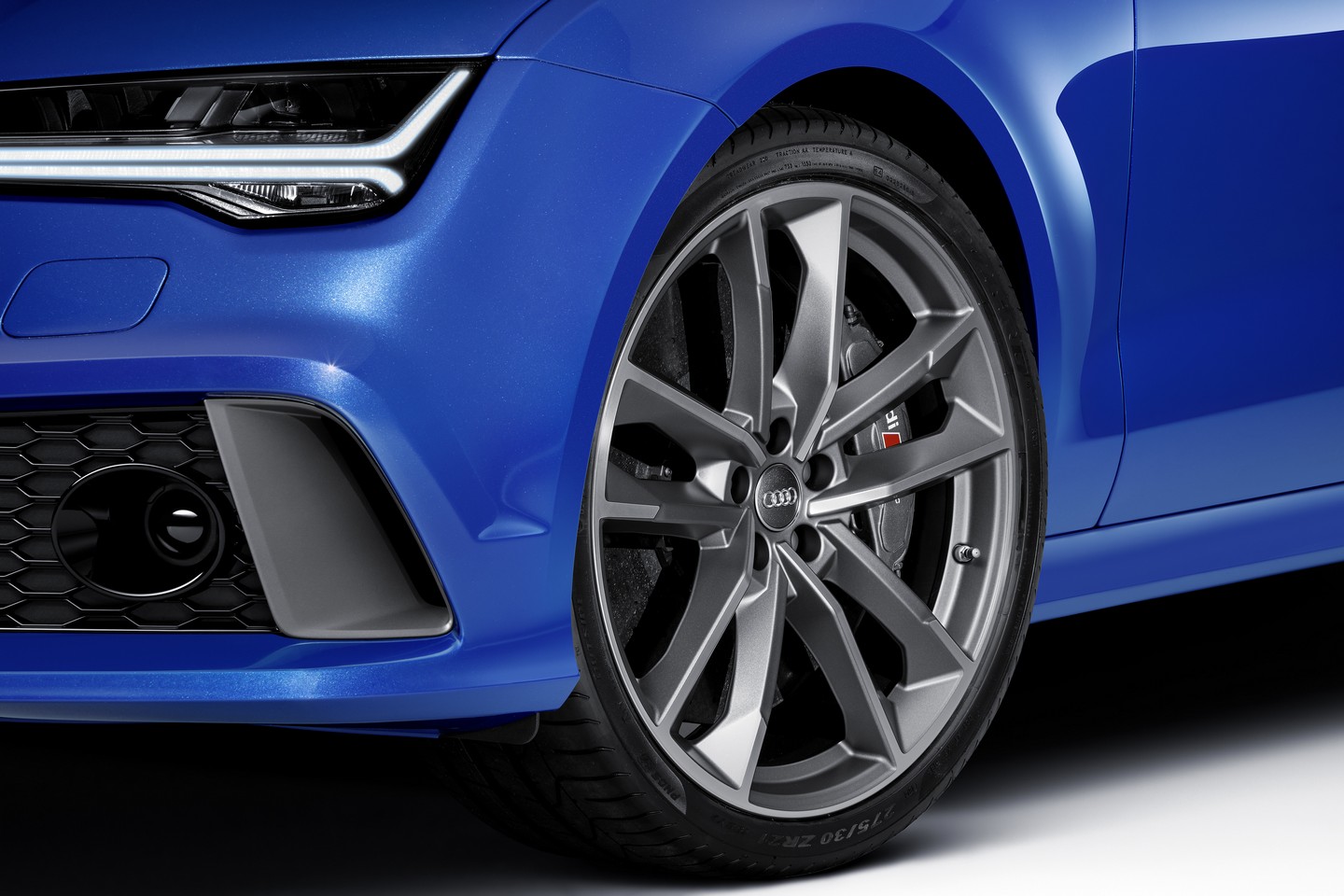 Audi RS6 Avant ve RS7 Sportback Performans Resim Galerisi
