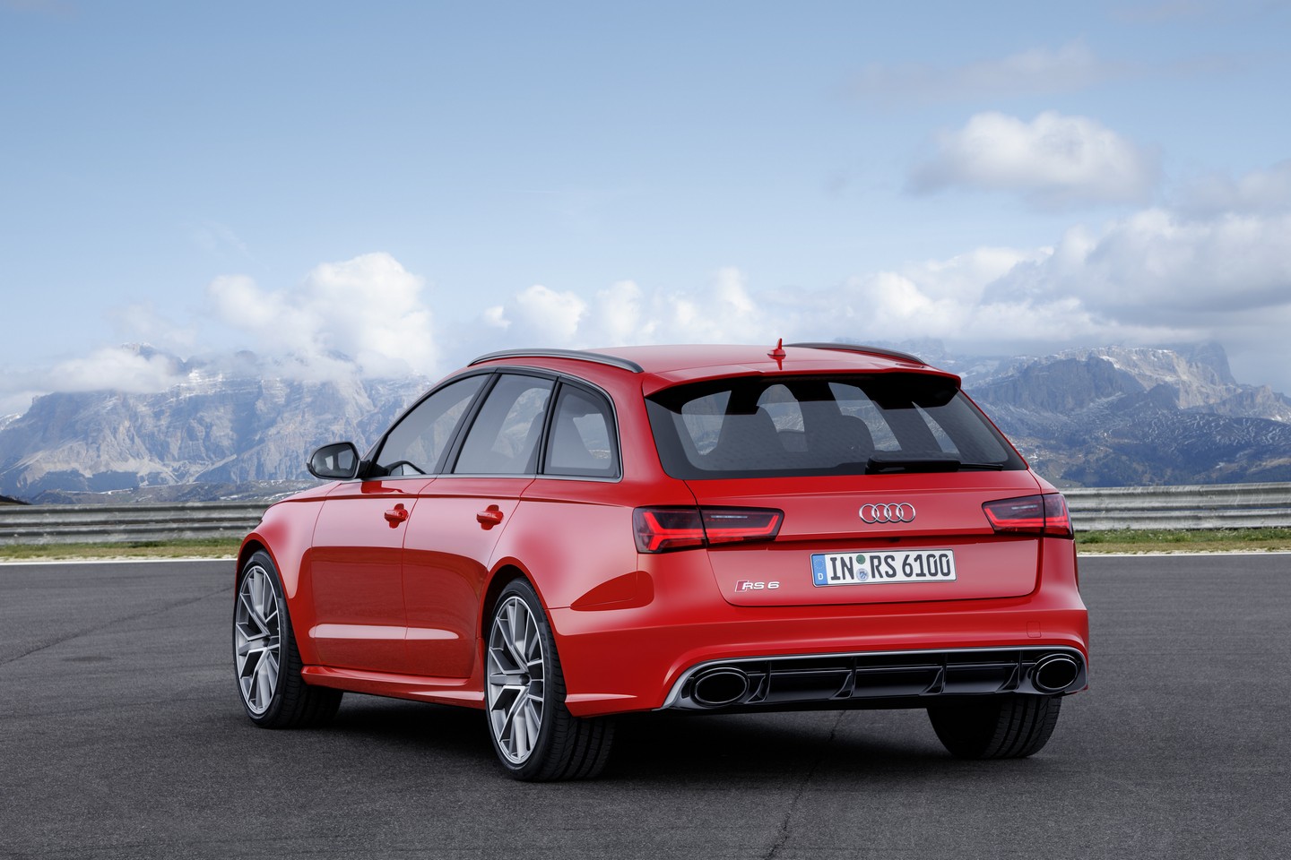 Audi RS6 Avant ve RS7 Sportback Performans Resim Galerisi