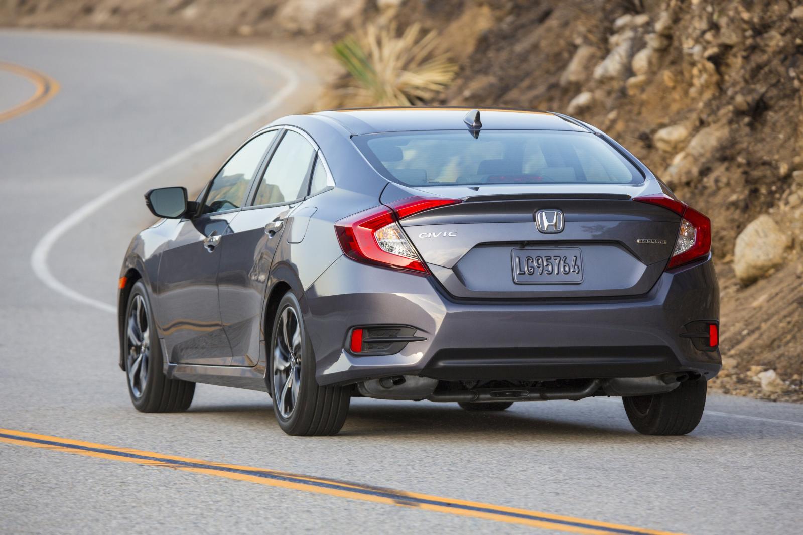 2016 Honda Civic Sedan �retimde Resim Galerisi