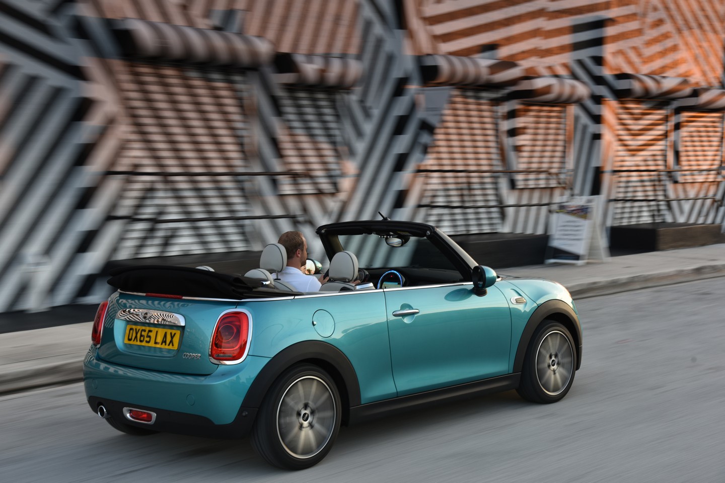 2016 MINI Convertible Resim Galerisi