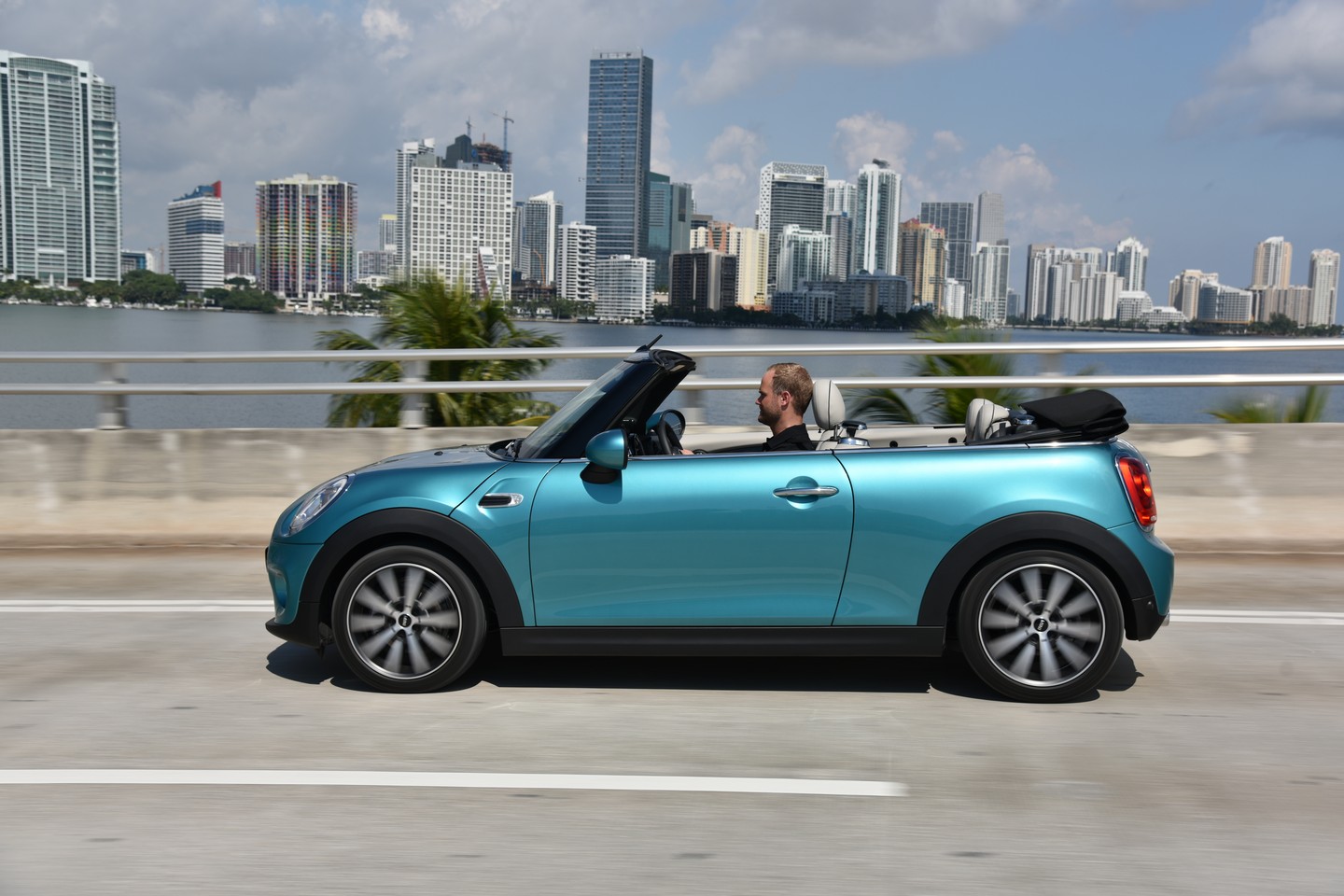 2016 MINI Convertible Resim Galerisi