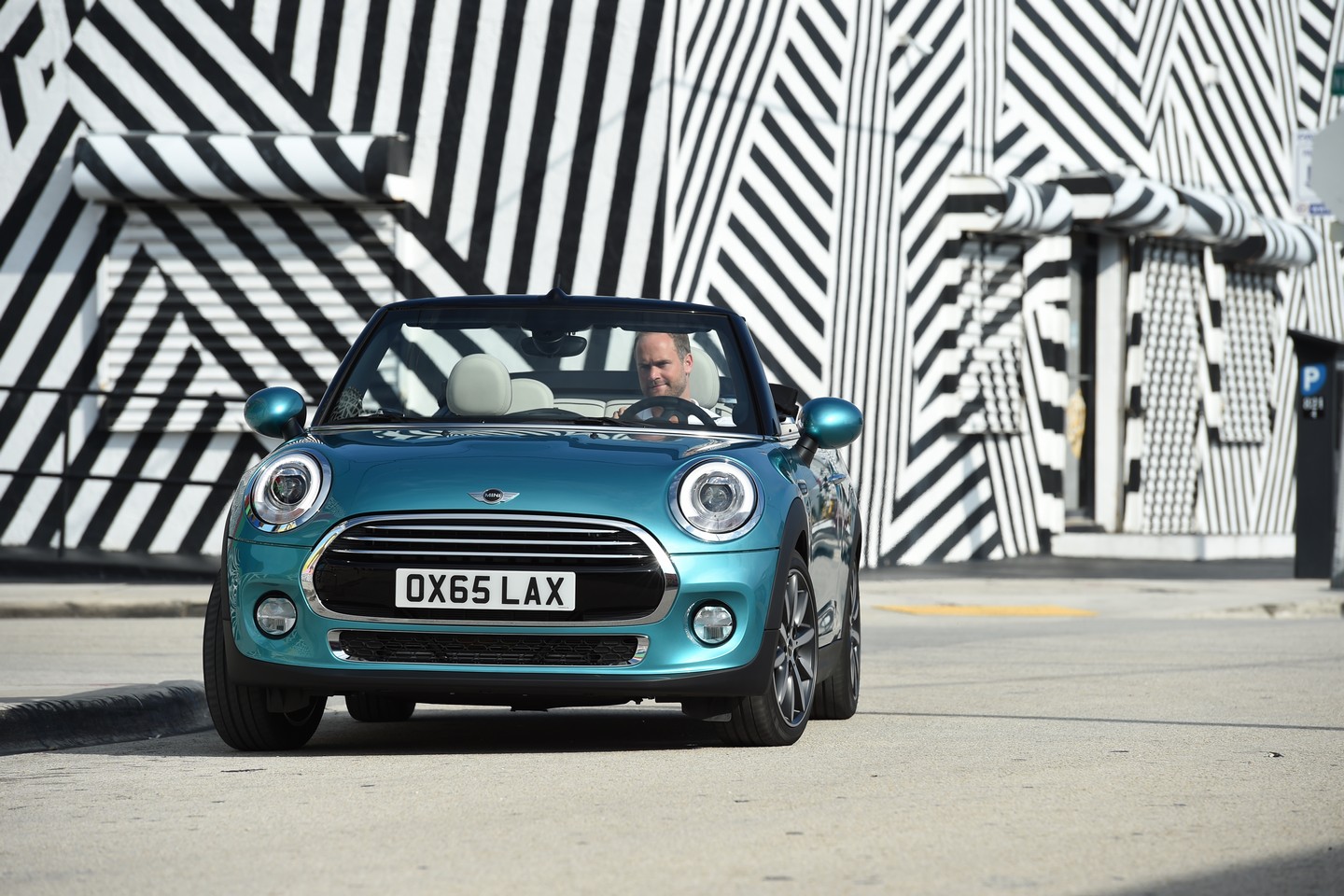 2016 MINI Convertible Resim Galerisi
