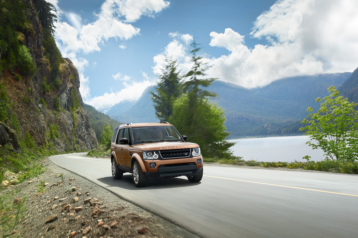 Land Rover Discovery Landmark ve Graphite Editions Resim Galerisi