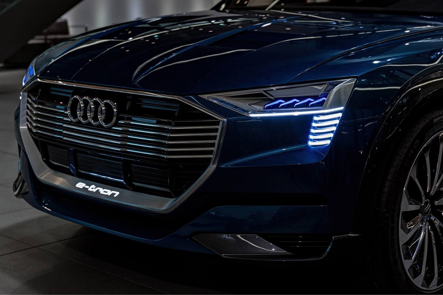 Audi e-tron quattro konsepti canl� resim galerisi