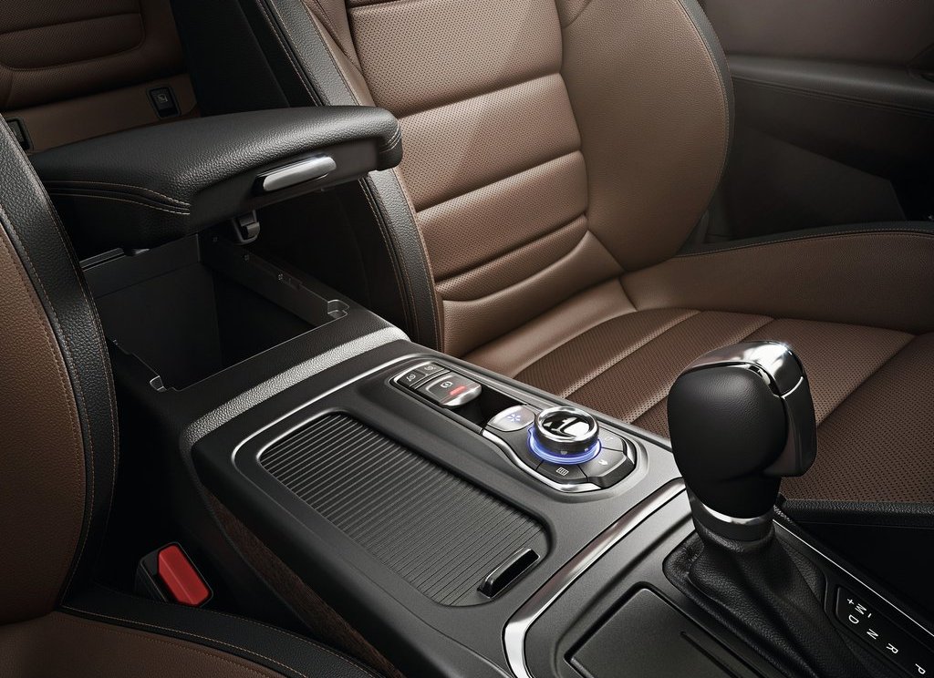 Yeni Renault Talisman Detayl� Resim Galerisi