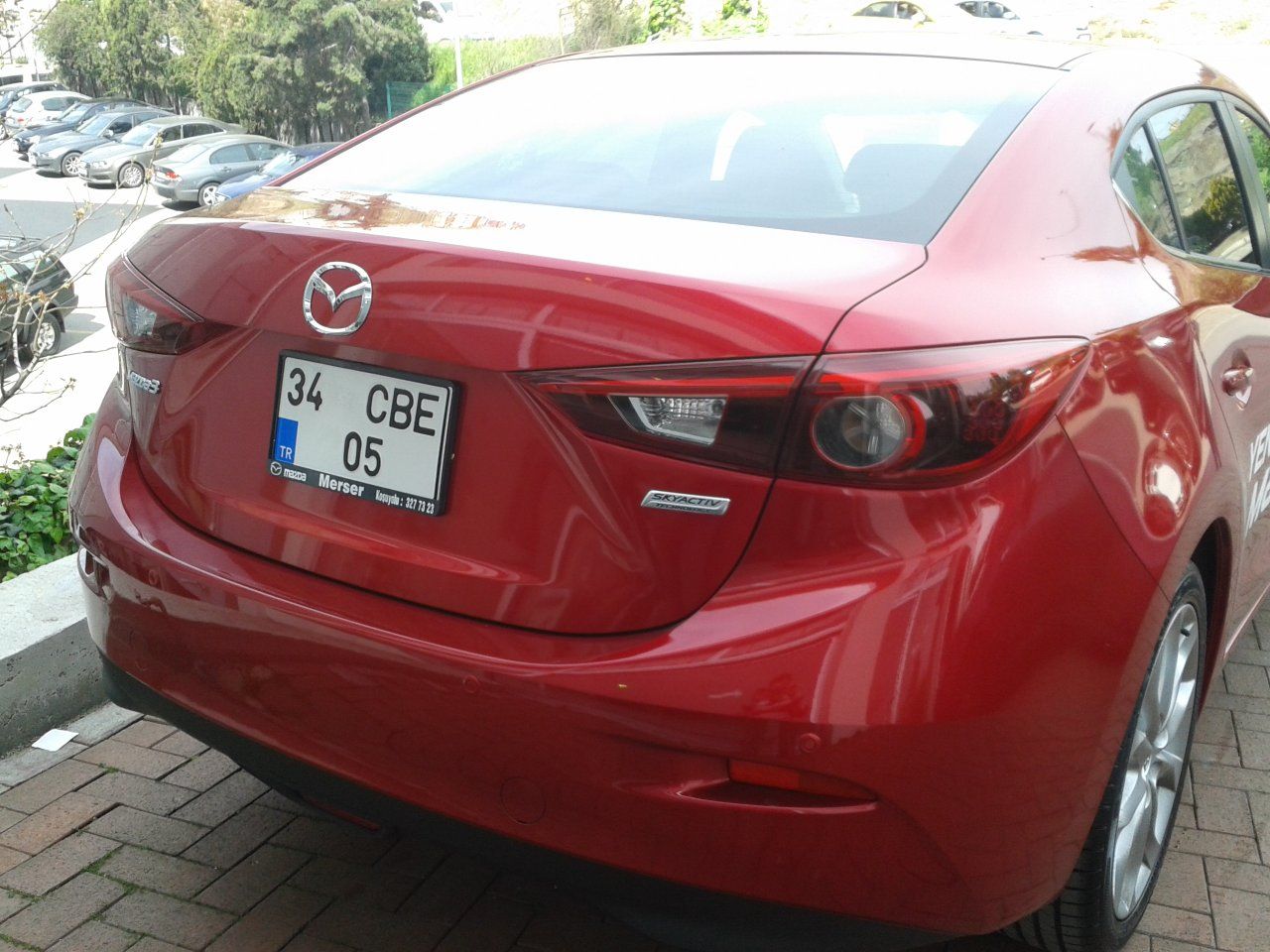 YEN NESL 2014 MAZDA 3 TRKYE'DE RESM GALERS