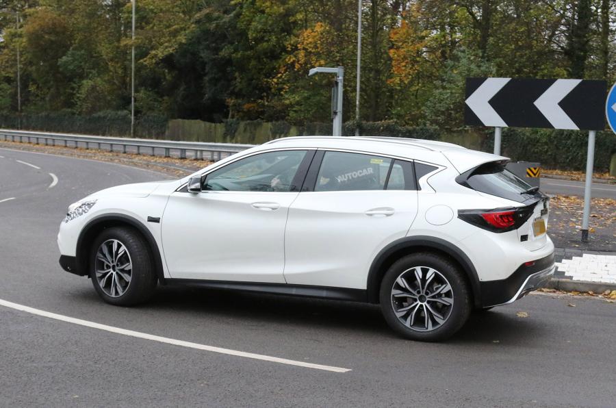 2016 Infiniti QX30 Crossover Kamuflajl� Resim Galerisi