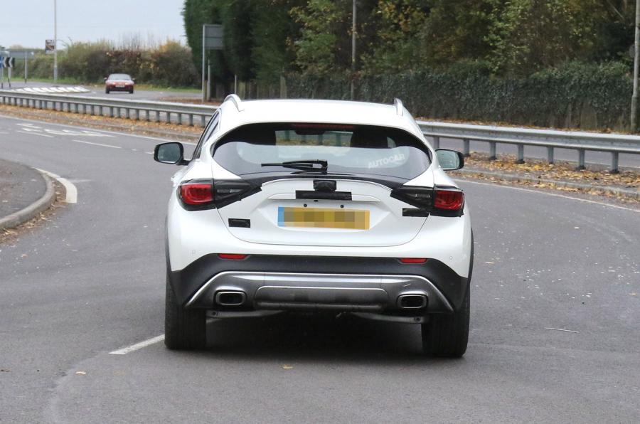 2016 Infiniti QX30 Crossover Kamuflajl� Resim Galerisi