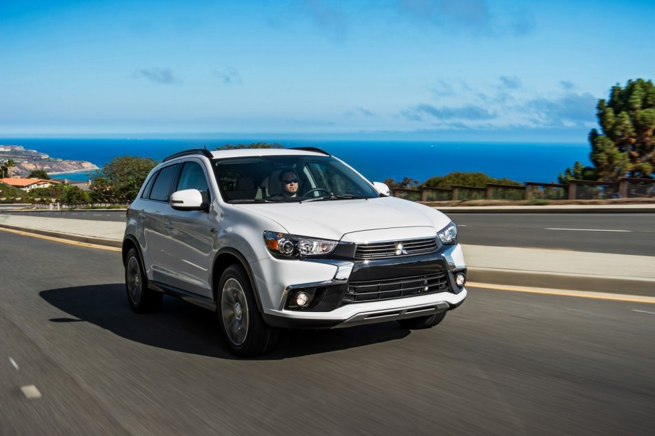2016 Mitsubishi Outlander Sport Resim Galerisi