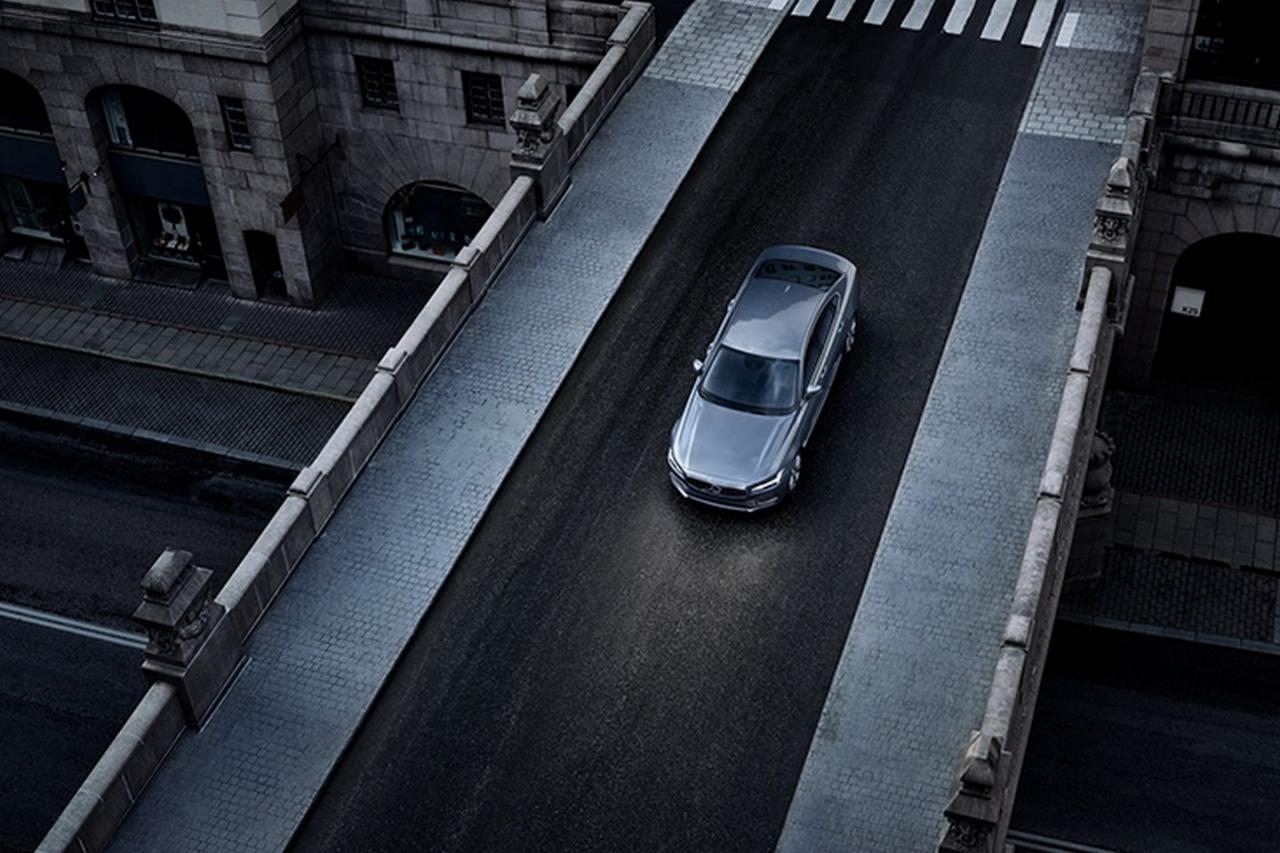 Yeni 2016 Volvo S90 �lk Resim Galerisi