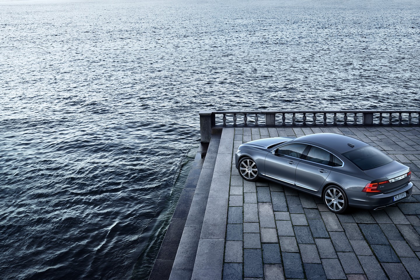 Yeni 2016 Volvo S90 �lk Resim Galerisi