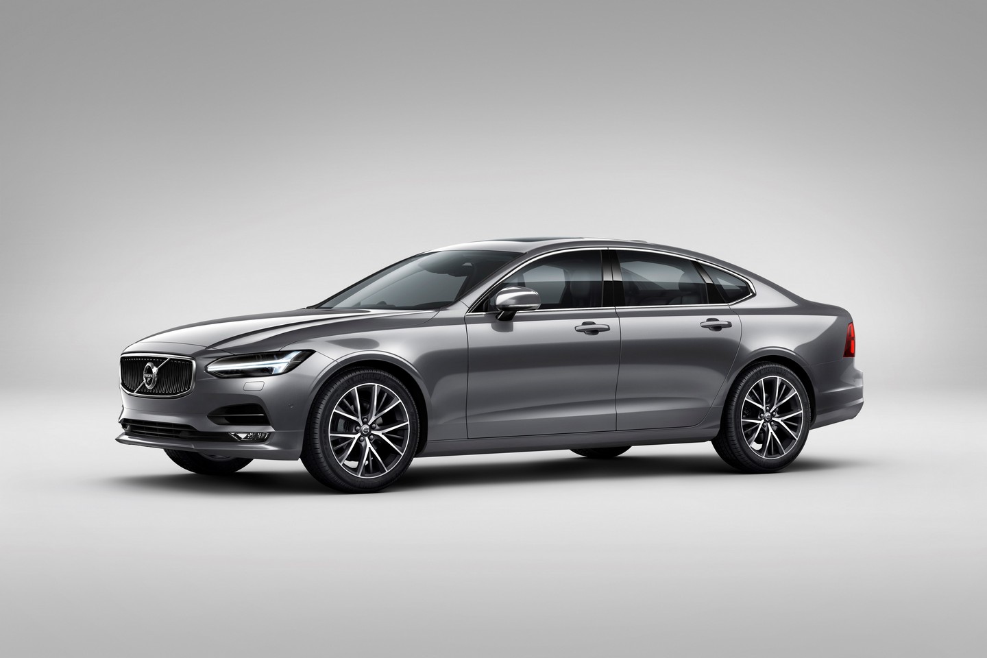 Yeni 2016 Volvo S90 �lk Resim Galerisi