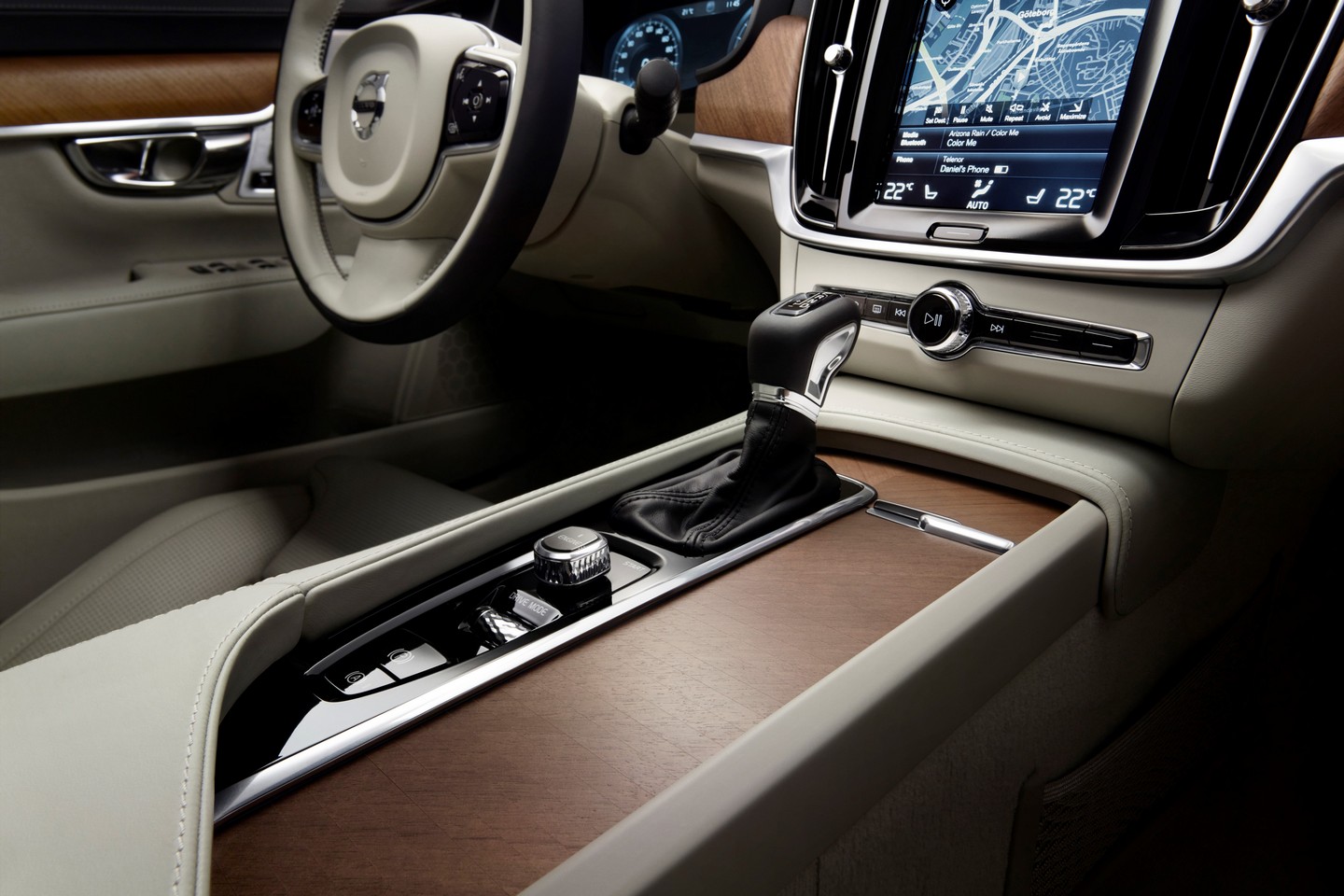 Yeni 2016 Volvo S90 �lk Resim Galerisi