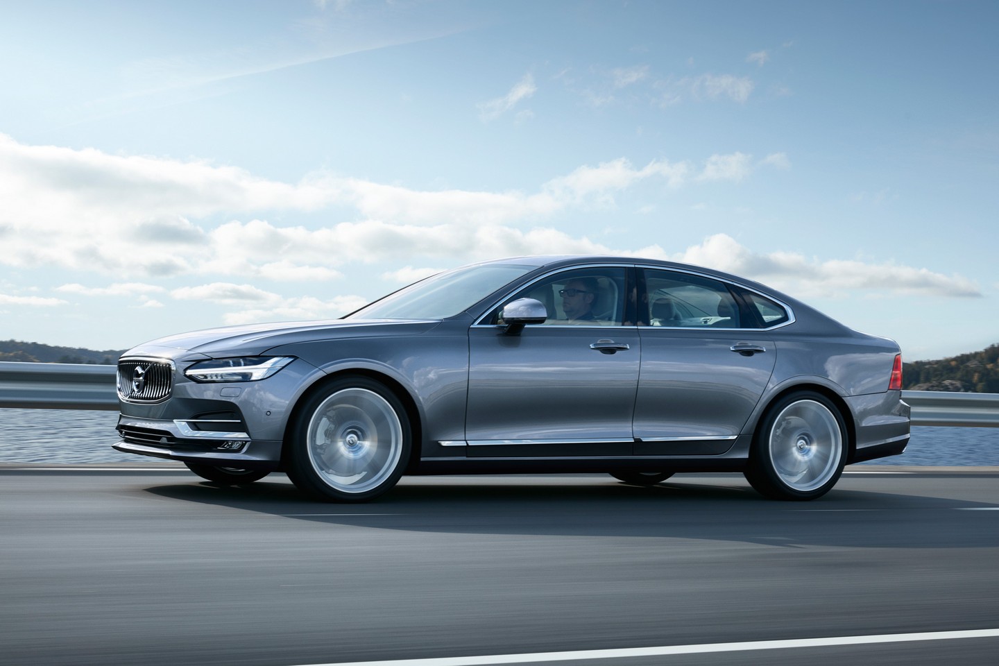 Yeni 2016 Volvo S90 �lk Resim Galerisi
