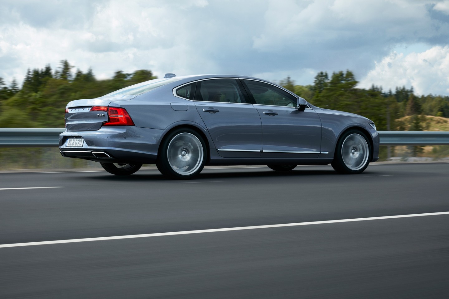 Yeni 2016 Volvo S90 �lk Resim Galerisi