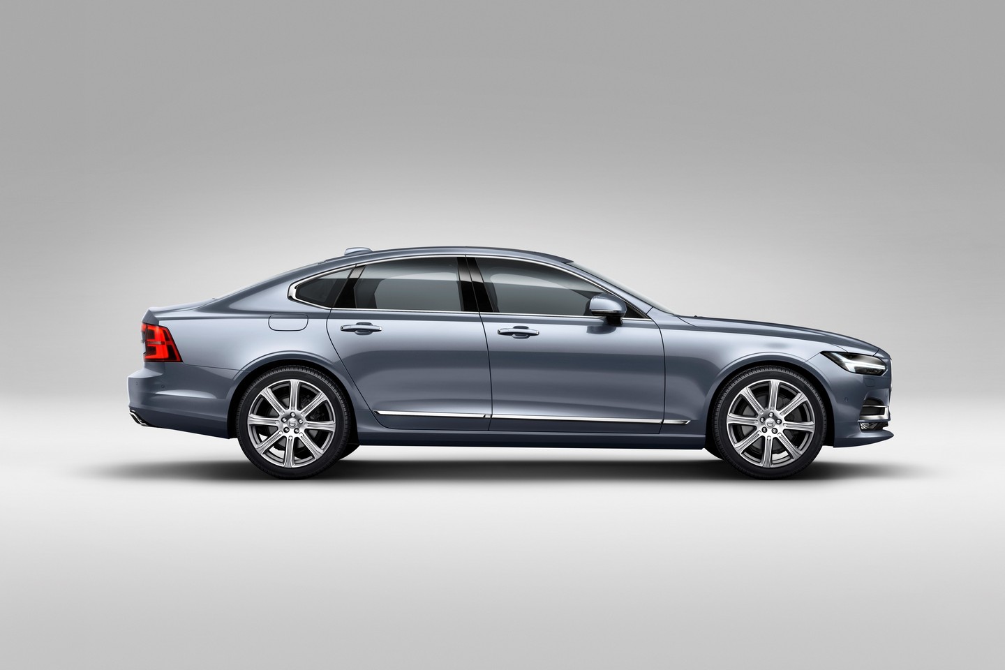 Yeni 2016 Volvo S90 �lk Resim Galerisi