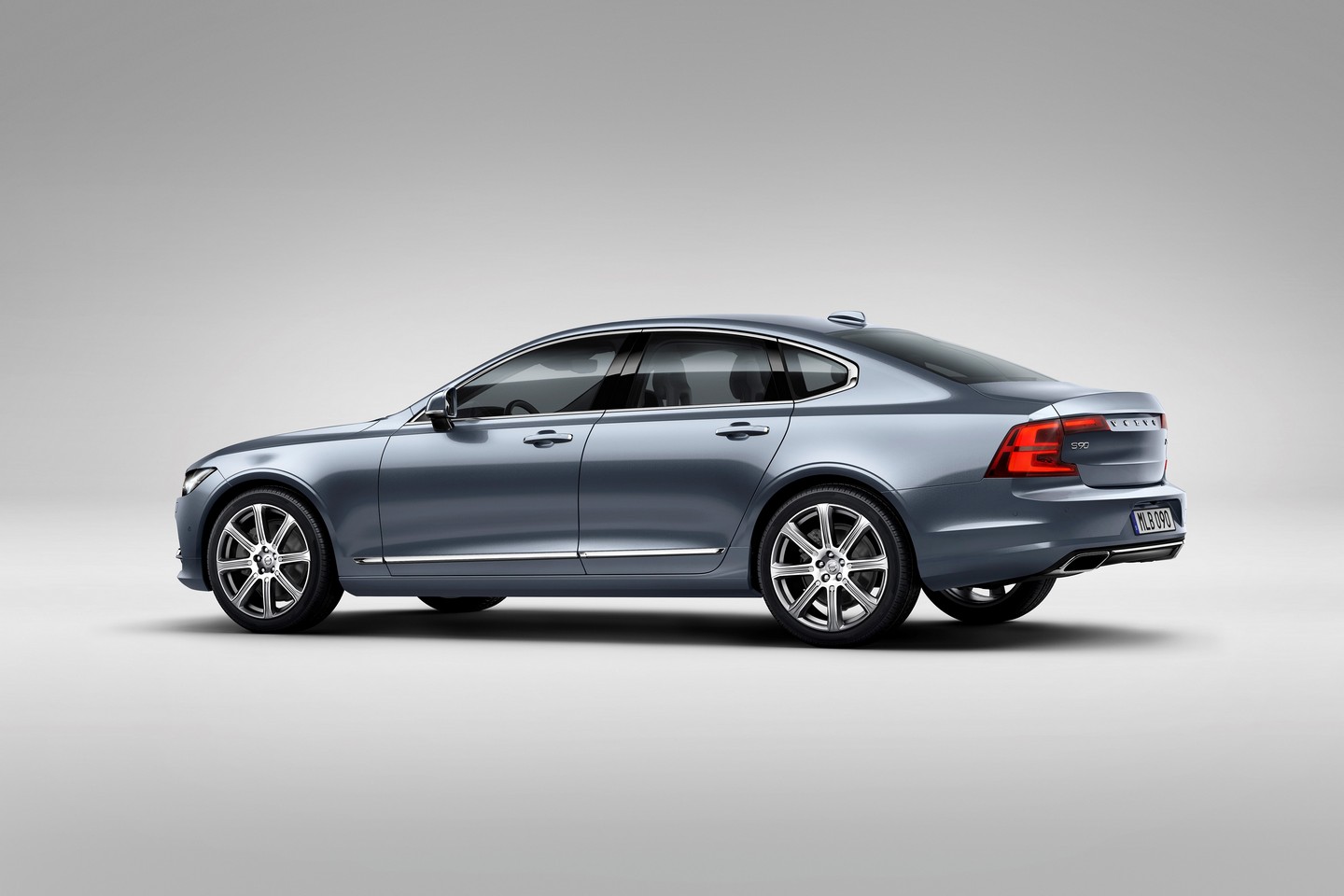 Yeni 2016 Volvo S90 �lk Resim Galerisi