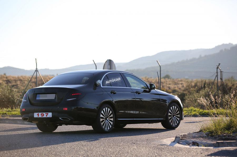 Yeni Mercedes E Serisi 2016 Hafif Kamuflajl� Resim Galerisi