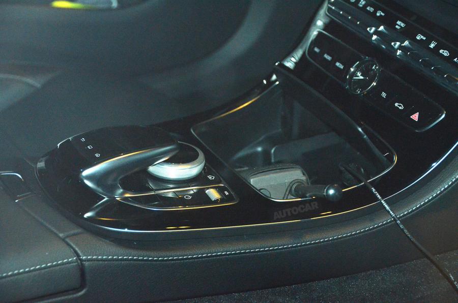 Yeni Mercedes E Serisi 2016 Hafif Kamuflajl� Resim Galerisi