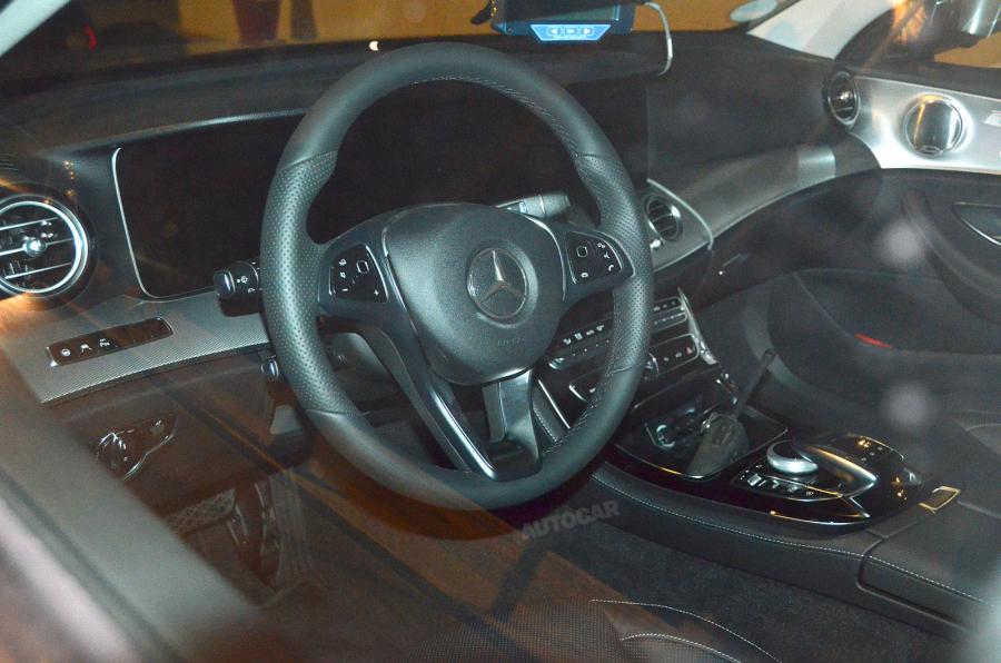 Yeni Mercedes E Serisi 2016 Hafif Kamuflajl� Resim Galerisi