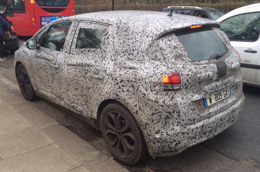 2016 Renault Scenic �lk Kamuflajl� Resim Galerisi