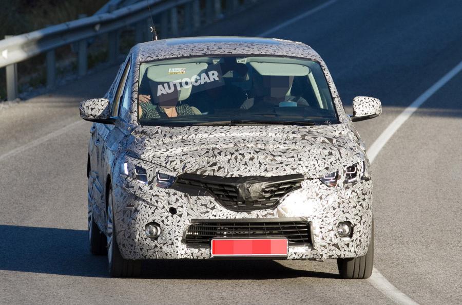 2016 Renault Scenic �lk Kamuflajl� Resim Galerisi