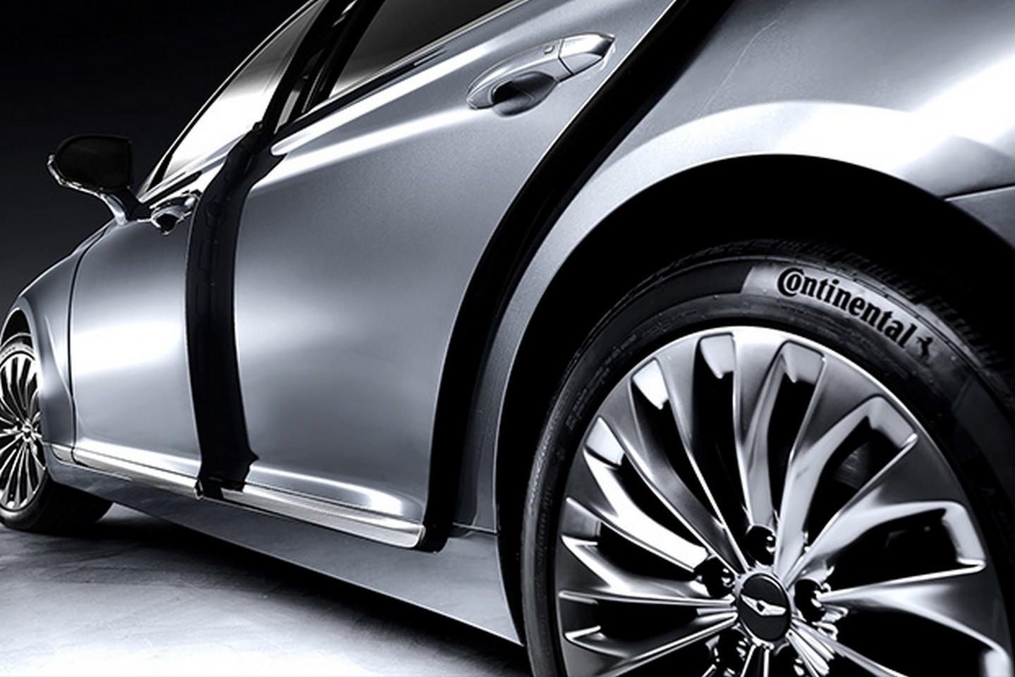 2016 Hyundai Genesis 90 �lk Detayl� Resim Galerisi