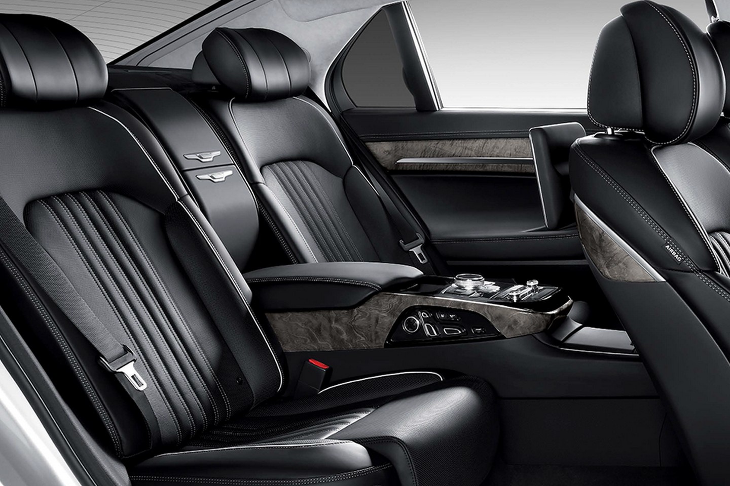 2016 Hyundai Genesis 90 �lk Detayl� Resim Galerisi