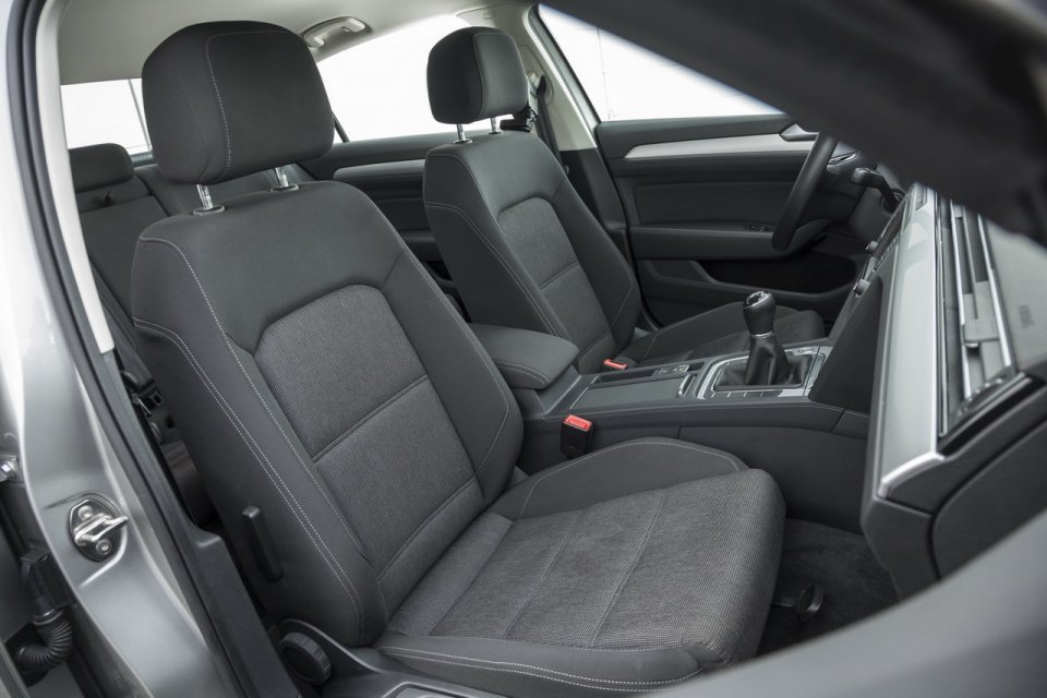 VW Passat vs Renault Talisman Resim Galerisi