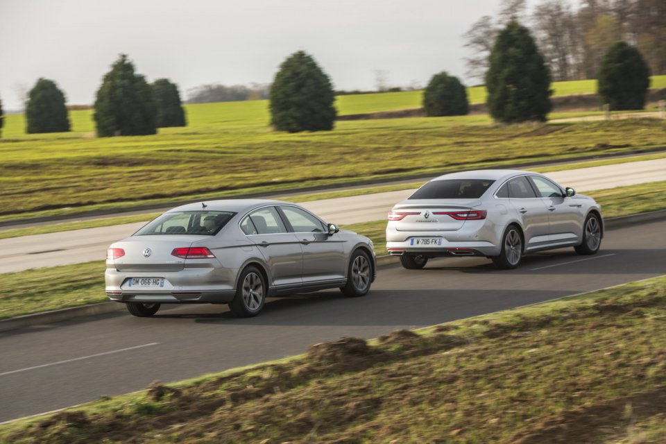 VW Passat vs Renault Talisman Resim Galerisi