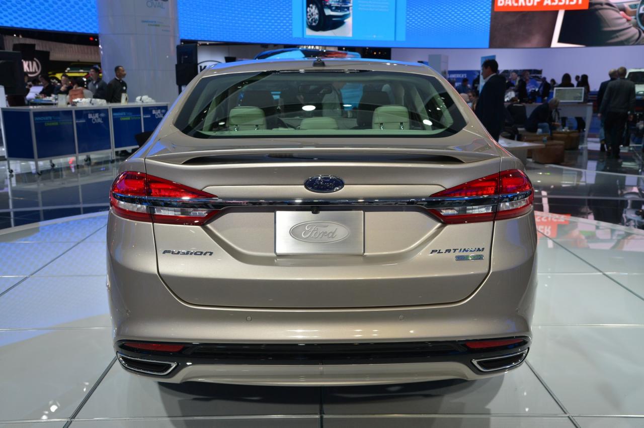 2017 Ford Fusion Naias Resim Galerisi