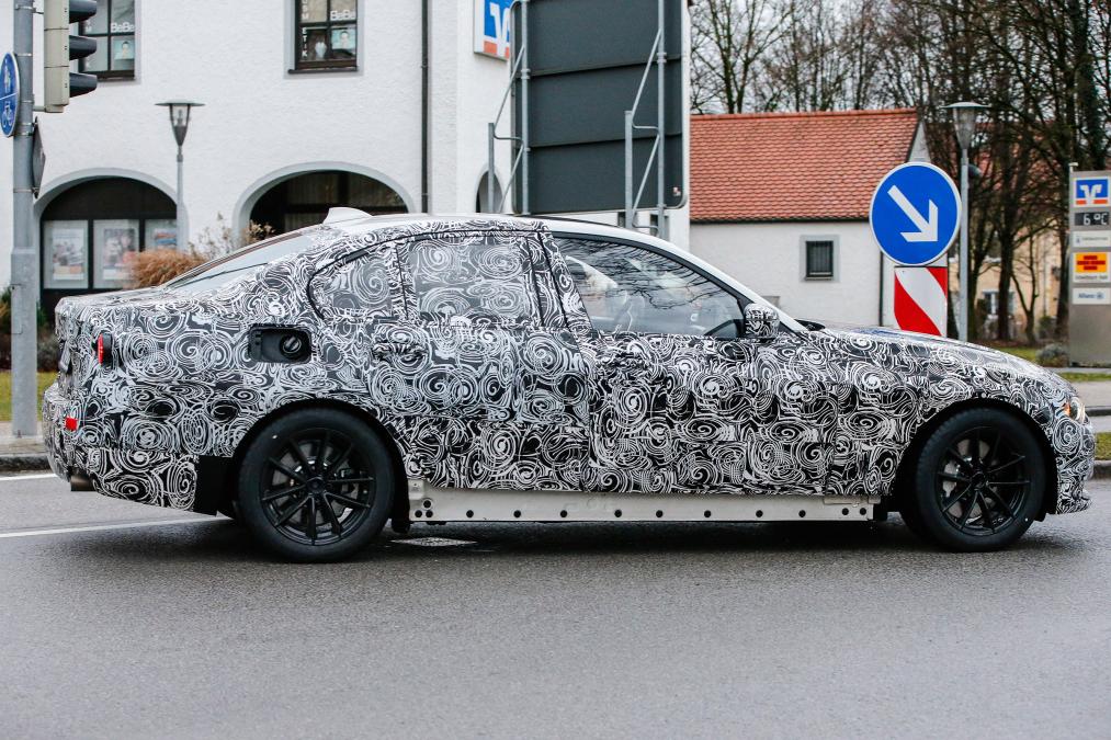 2018 BMW 3 Serisi ilk kamuflajl� resim galerisi