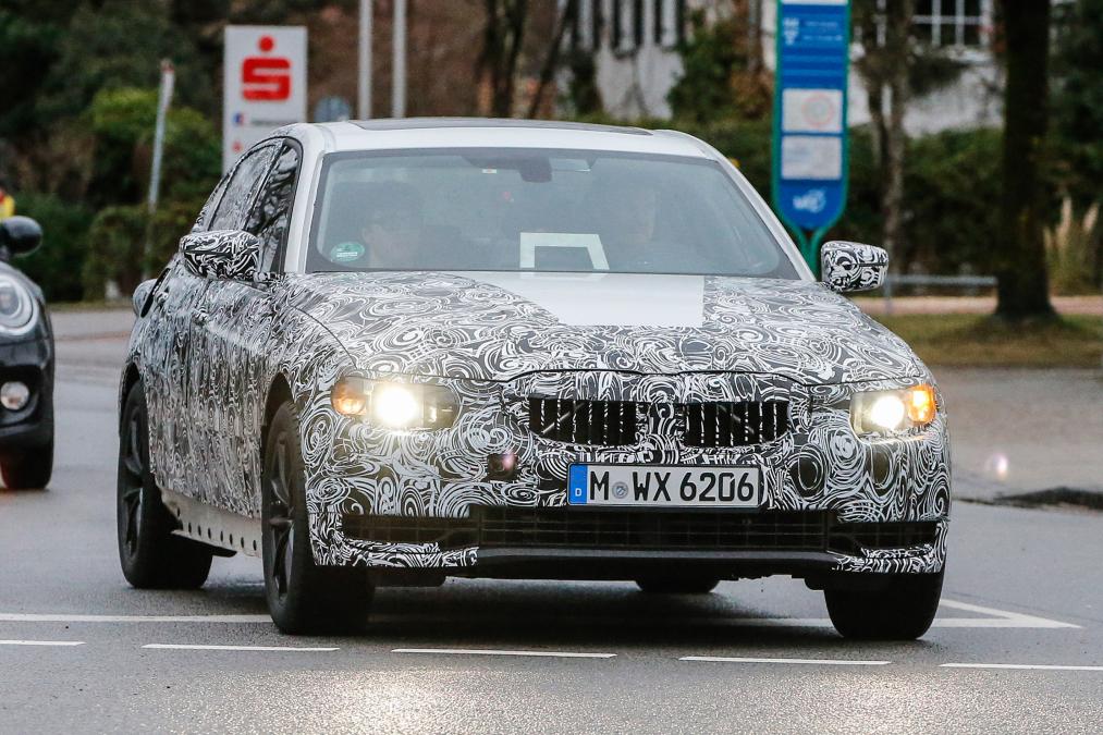 2018 BMW 3 Serisi ilk kamuflajl� resim galerisi