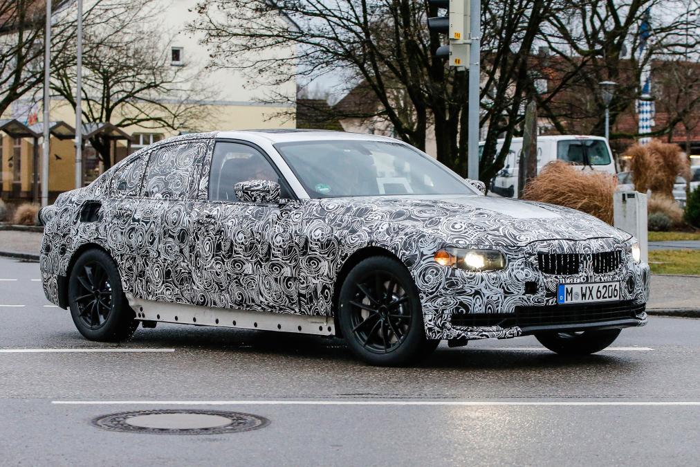 2018 BMW 3 Serisi ilk kamuflajl� resim galerisi