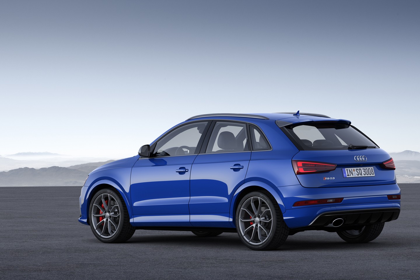 2016 Audi RS Q3 �lk Resim Galerisi