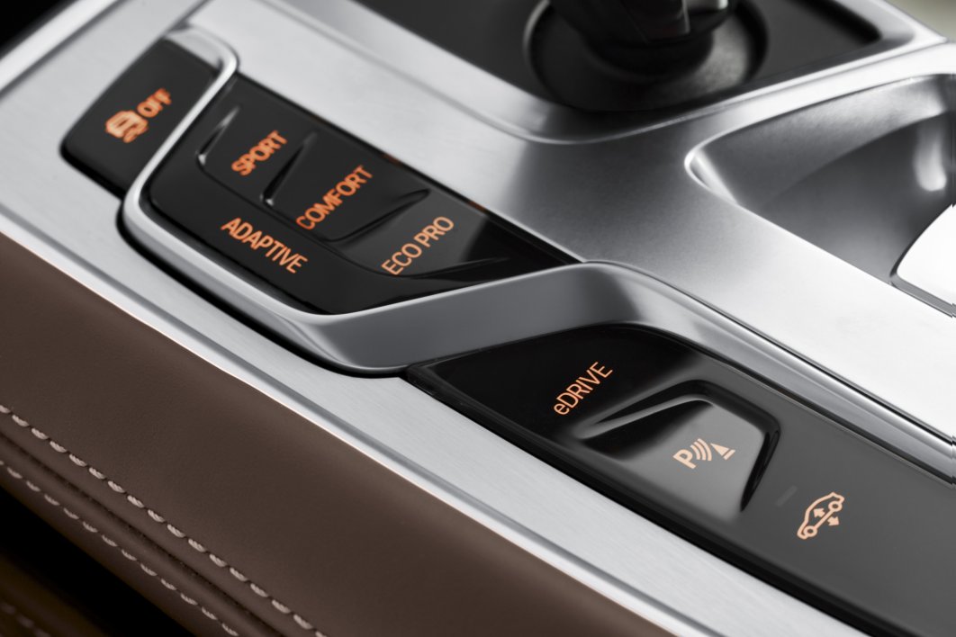 2016 BMW 740e �lk Resim Galerisi