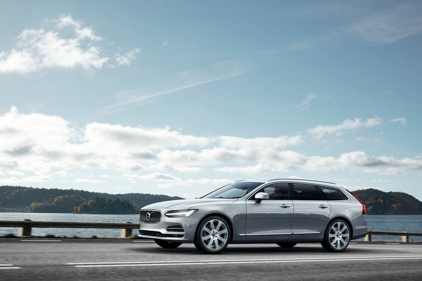 2016 Volvo V90 Detayl� Resim Galerisi
