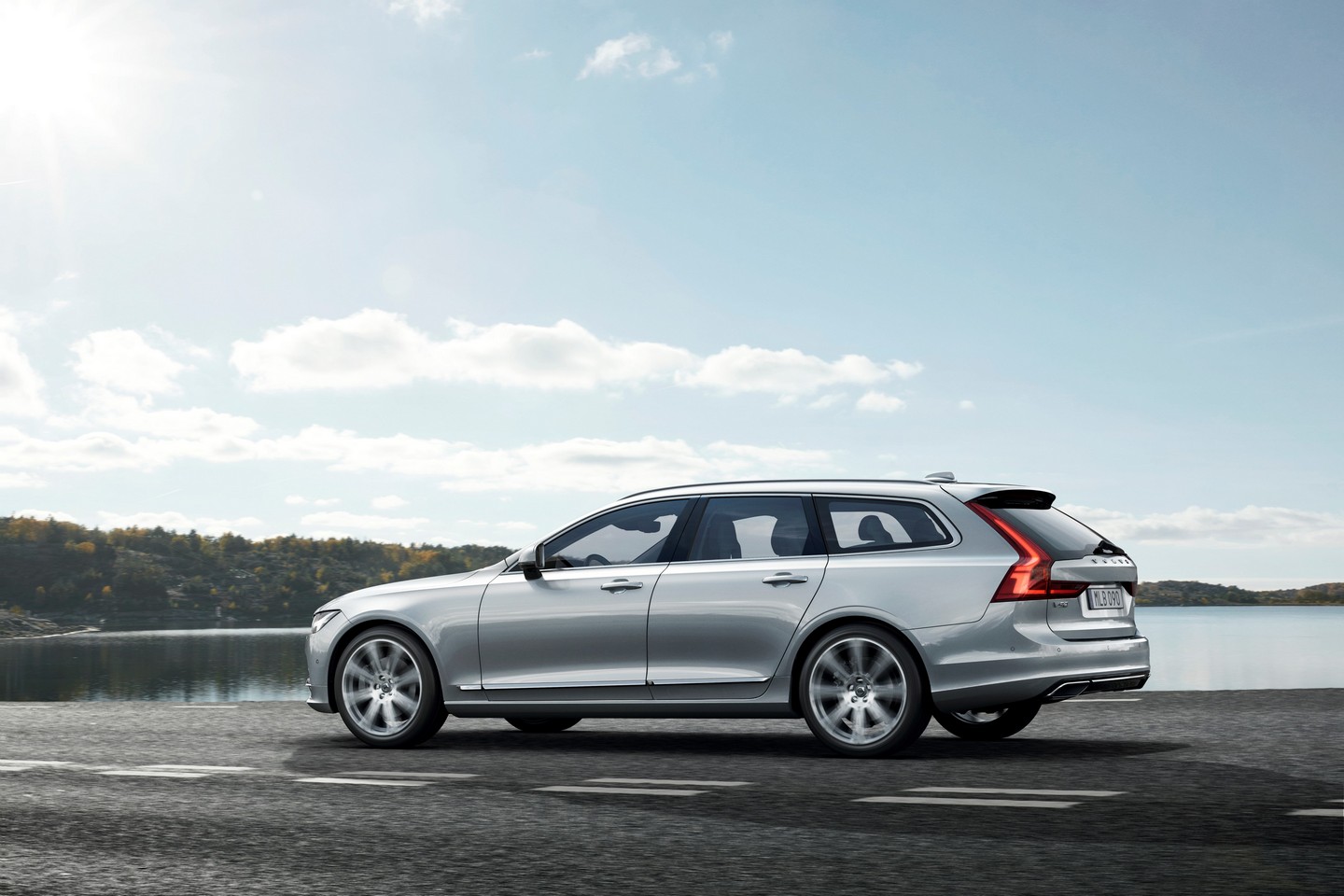 2016 Volvo V90 Detayl� Resim Galerisi