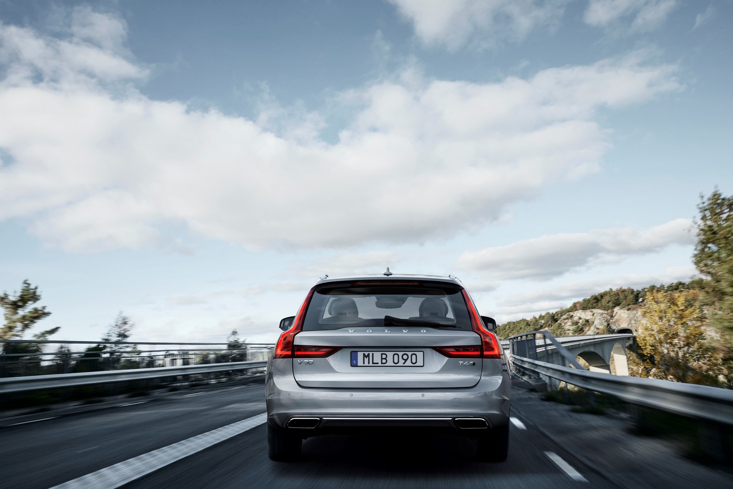 2016 Volvo V90 Detayl� Resim Galerisi