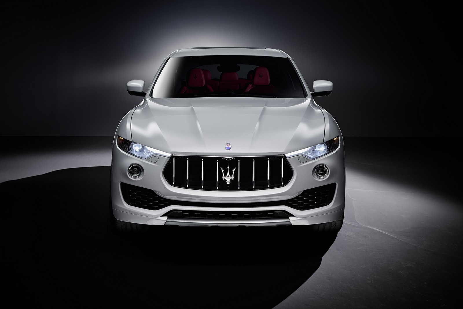 2016 Maserati Levante SUV Resim Galerisi